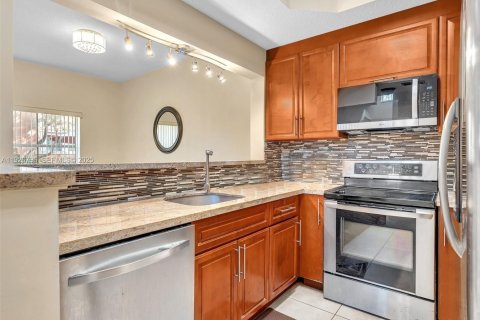 Condominio en venta en Dania Beach, Florida, 3 dormitorios, 129.69 m2 № 1986655 - foto 22