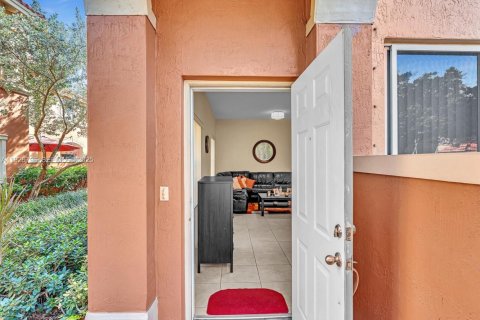 Condominio en venta en Dania Beach, Florida, 3 dormitorios, 129.69 m2 № 1986655 - foto 4