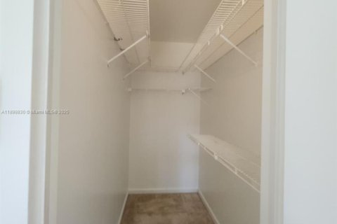 Condo in Boca Raton, Florida, 2 bedrooms  № 1952487 - photo 12