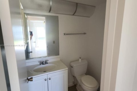 Condo in Boca Raton, Florida, 2 bedrooms  № 1952487 - photo 8