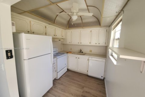 Condo in Boca Raton, Florida, 2 bedrooms  № 1952487 - photo 13
