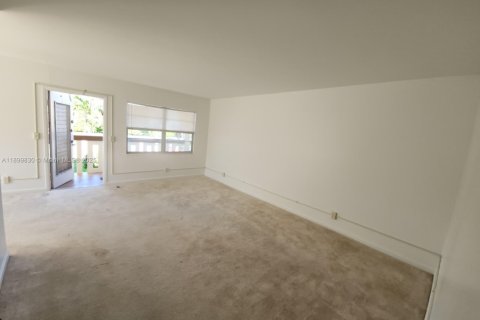 Condo in Boca Raton, Florida, 2 bedrooms  № 1952487 - photo 17