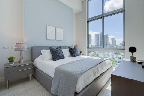 Condo in Miami, Florida, 2 bedrooms  № 2076774 - photo 4