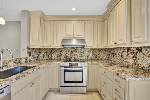 Купить таунхаус в Купер-Сити, Флорида 2 спальни, 116.87м2, № 2029768 - фото 11