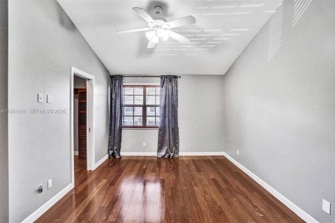 Купить таунхаус в Купер-Сити, Флорида 2 спальни, 116.87м2, № 2029768 - фото 26