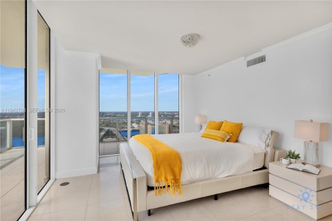 Copropriété à louer à Sunny Isles Beach, Floride: 2 chambres, 132.2 m2 № 2000137 - photo 9