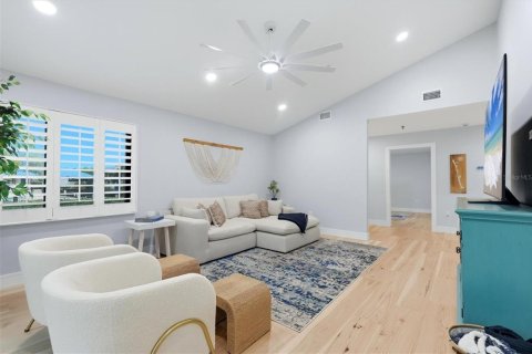 Copropriété à vendre à Longboat Key, Floride: 3 chambres, 204.76 m2 № 2410045 - photo 3