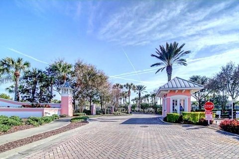 Condominio en alquiler en Saint Petersburg, Florida, 2 dormitorios, 94.57 m2 № 1918593 - foto 2