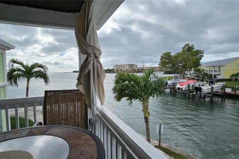 Condominio en alquiler en Saint Petersburg, Florida, 2 dormitorios, 94.57 m2 № 1918593 - foto 15