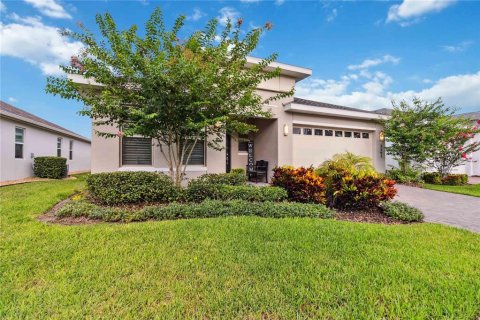 House in Saint Cloud, Florida 3 bedrooms, 218.78 sq.m. № 1670064 - photo 3