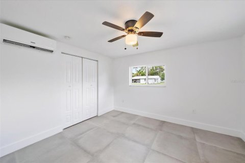 House in Sarasota, Florida 2 bedrooms, 108.32 sq.m. № 1815212 - photo 20