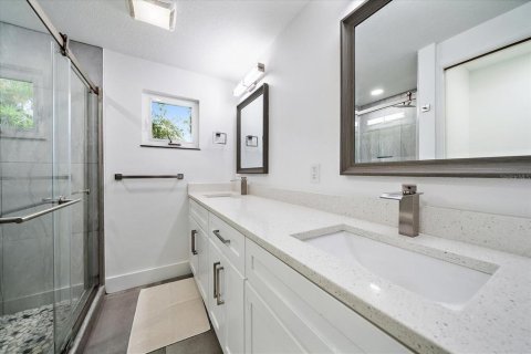 House in Sarasota, Florida 2 bedrooms, 108.32 sq.m. № 1815212 - photo 18