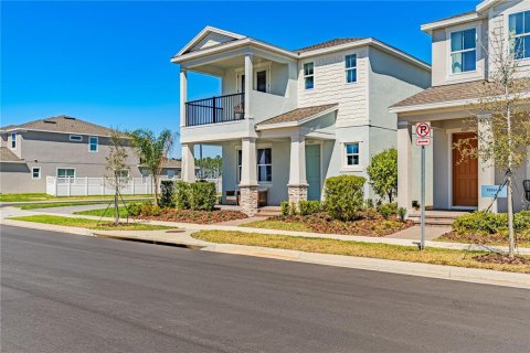 House in Winter Garden, Florida 3 bedrooms, 226.68 sq.m. № 2214467