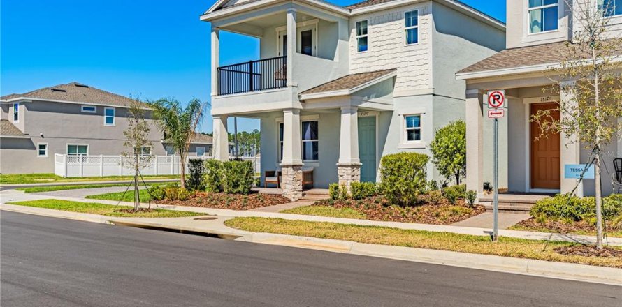 House in Winter Garden, Florida 3 bedrooms, 226.68 sq.m. № 2214467