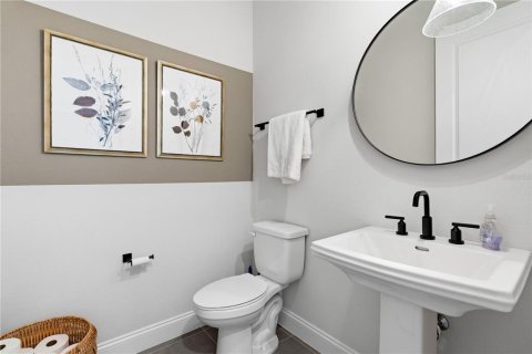 House in Winter Garden, Florida 3 bedrooms, 226.68 sq.m. № 2214467 - photo 8