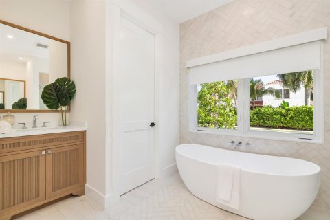 Casa en venta en West Palm Beach, Florida, 4 dormitorios, 241.36 m2 № 2378706 - foto 22