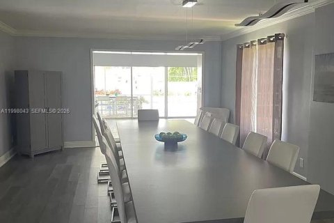 Купить виллу или дом в Холливуд, Флорида 5 спален, 335.38м2, № 2060883 - фото 4