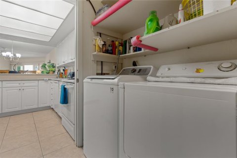 Condo in Saint Augustine, Florida, 2 bedrooms  № 1300068 - photo 13