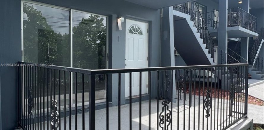 Apartamento en Miami, Florida 2 dormitorios, 67.35 m2 № 1954910