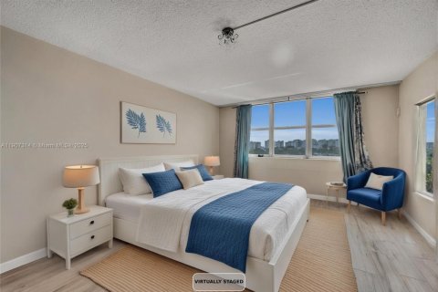 Купить кондоминиум в Бей-Харбор-Айлендс, Флорида 2 спальни, 138.42м2, № 1964466 - фото 20