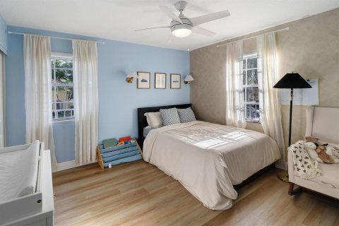 Townhouse in Coral Springs, Florida 3 bedrooms, 195.56 sq.m. № 2250592 - photo 21