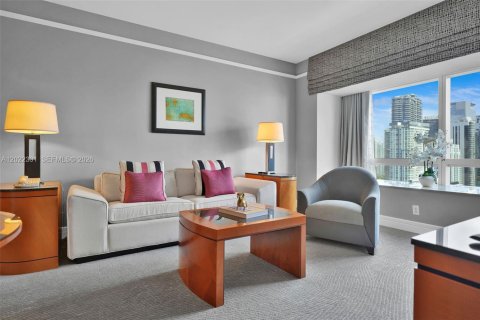 Copropriété à louer à Miami, Floride: 1 chambre, 91.32 m2 № 2240967 - photo 3