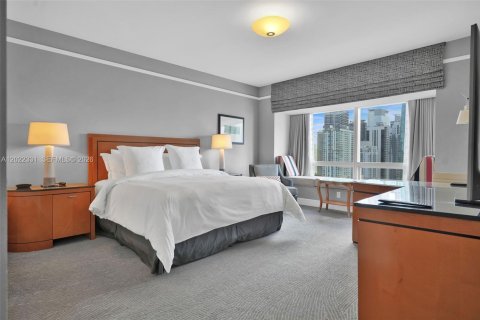 Copropriété à louer à Miami, Floride: 1 chambre, 91.32 m2 № 2240967 - photo 9