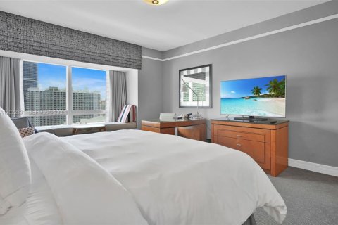 Copropriété à louer à Miami, Floride: 1 chambre, 91.32 m2 № 2240967 - photo 10