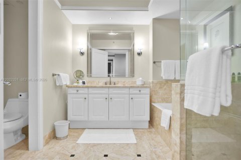 Copropriété à louer à Miami, Floride: 1 chambre, 91.32 m2 № 2240967 - photo 15