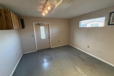 Commercial property in Port Richey, Florida 160.54 sq.m. № 2196719 - photo 15