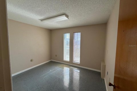 Commercial property in Port Richey, Florida 160.54 sq.m. № 2196719 - photo 7