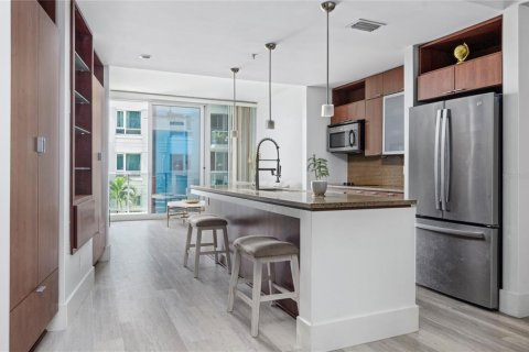 Купить кондоминиум в Тампа, Флорида 3 комнаты, 86.77м2, № 2420113 - фото 3