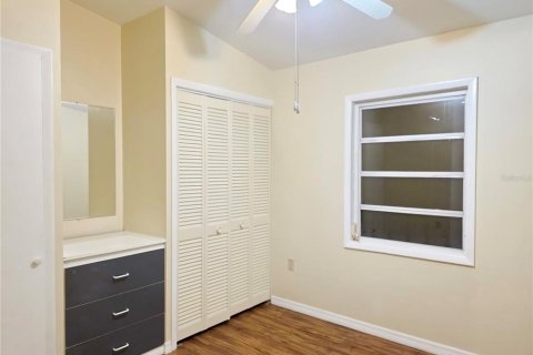 House in Okeechobee, Florida 3 bedrooms, 130.62 sq.m. № 1885622 - photo 29