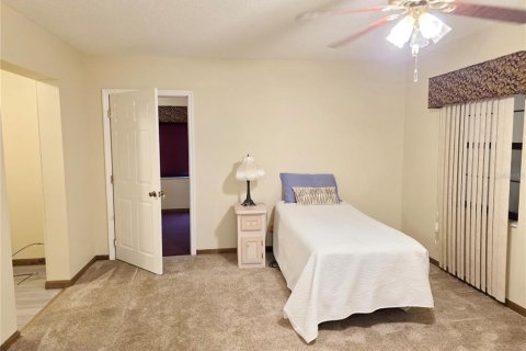 House in Okeechobee, Florida 3 bedrooms, 130.62 sq.m. № 1885622 - photo 17