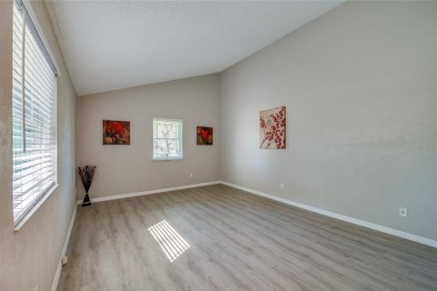 House in Port Orange, Florida 3 bedrooms, 147.62 sq.m. № 1585592 - photo 8