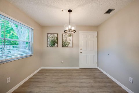 House in Port Orange, Florida 3 bedrooms, 147.62 sq.m. № 1585592 - photo 17