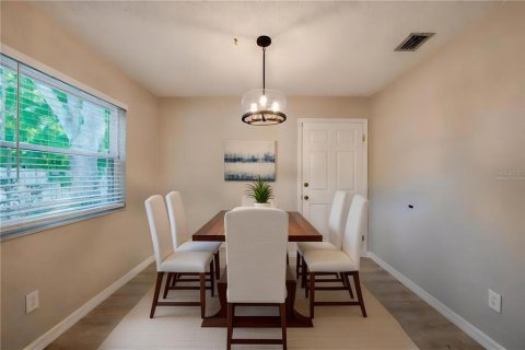 House in Port Orange, Florida 3 bedrooms, 147.62 sq.m. № 1585592 - photo 16