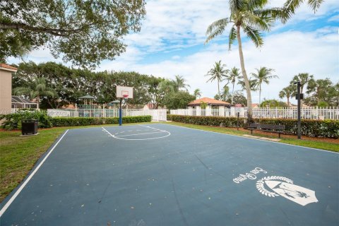 Touwnhouse à vendre à Weston, Floride: 2 chambres, 105.07 m2 № 2001986 - photo 26