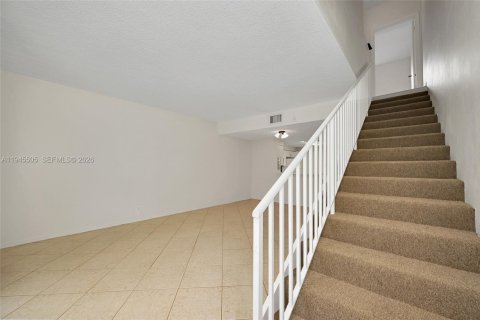 Touwnhouse à vendre à Weston, Floride: 2 chambres, 105.07 m2 № 2001986 - photo 9