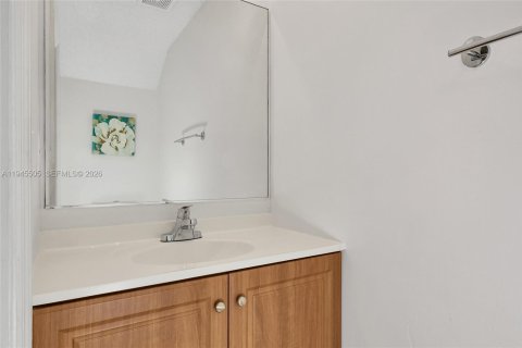 Touwnhouse à vendre à Weston, Floride: 2 chambres, 105.07 m2 № 2001986 - photo 10