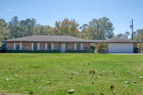 House in Hilliard, Florida 3 bedrooms, 165.55 sq.m. № 887191 - photo 1