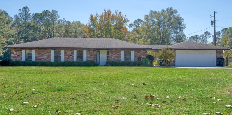 House in Hilliard, Florida 3 bedrooms, 165.55 sq.m. № 887191