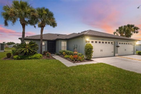 Casa en venta en San Antonio, Florida, 2 dormitorios, 117.52 m2 № 1835395 - foto 1