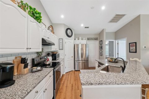 Casa en venta en San Antonio, Florida, 2 dormitorios, 117.52 m2 № 1835395 - foto 12