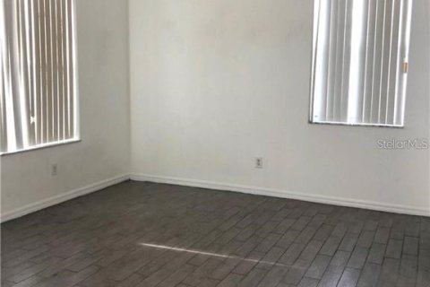 Casa en alquiler en Kissimmee, Florida, 4 dormitorios, 204.85 m2 № 1917385 - foto 20