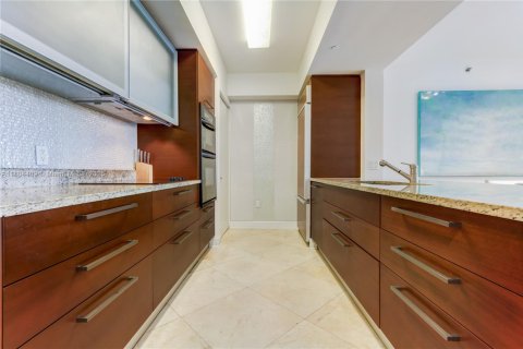 Купить кондоминиум в Халландейл-Бич, Флорида 3 спальни, 155.61м2, № 2012247 - фото 6