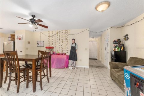 House in Gainesville, Florida 3 bedrooms, 130.99 sq.m. № 2095702 - photo 11