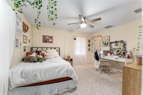 House in Gainesville, Florida 3 bedrooms, 130.99 sq.m. № 2095702 - photo 18