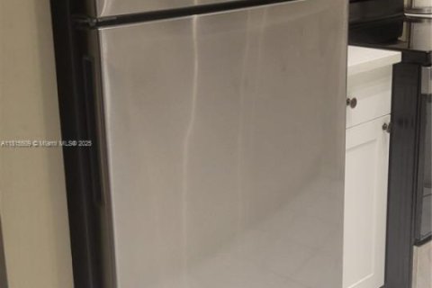 Studio in the Condo in Hollywood, Florida № 2036886 - photo 8