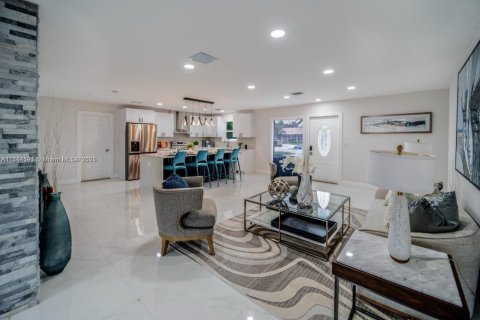 Купить виллу или дом в Плантация, Флорида 3 спальни, 175.4м2, № 1935954 - фото 10